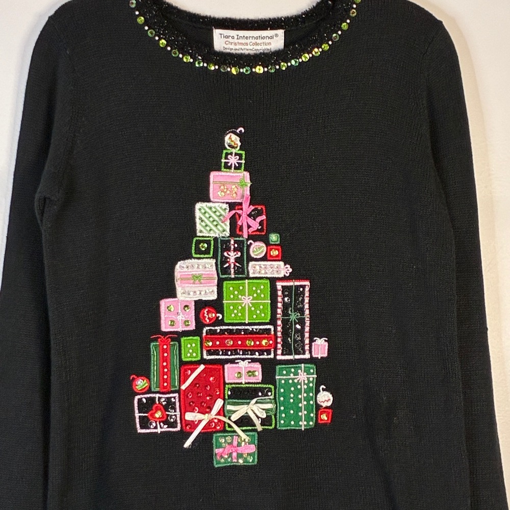Tiara‎ Int. Christmas Sweater Black Tree Gifts Sequin Beaded Women's Small *Flaw
